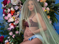 Beyonce znów chwali się ciążowym brzuchem